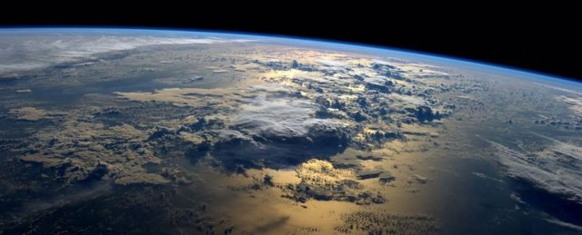 78326482374-earth_1024